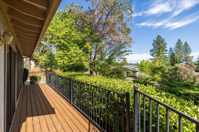 11780 Alta Sierra Dr, Grass Valley, CA 95949