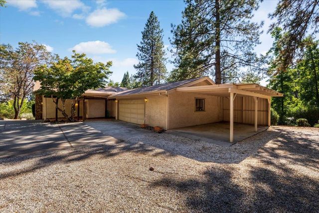 11780 Alta Sierra Dr, Grass Valley, CA 95949