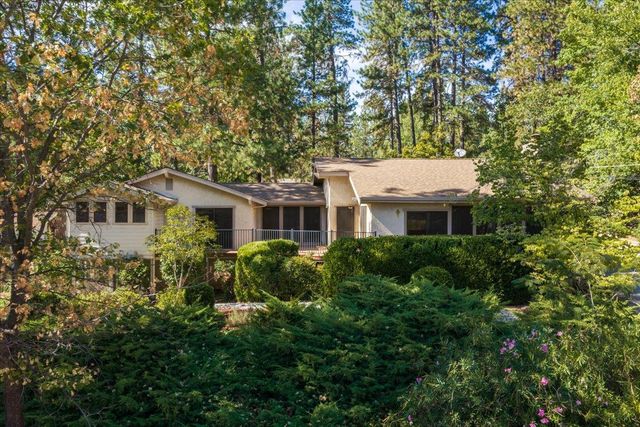 11780 Alta Sierra Dr, Grass Valley, CA 95949