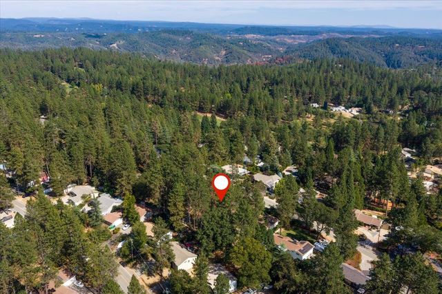 11780 Alta Sierra Dr, Grass Valley, CA 95949