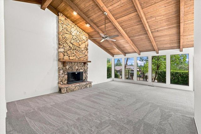11780 Alta Sierra Dr, Grass Valley, CA 95949
