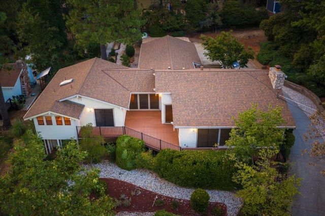 11780 Alta Sierra Dr, Grass Valley, CA 95949