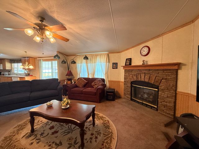 524 Parks Ridge Road, Russell Springs, KY 42642