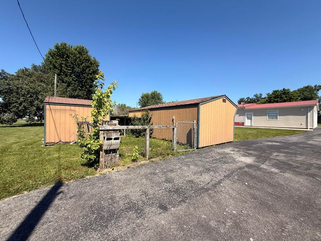 524 Parks Ridge Road, Russell Springs, KY 42642