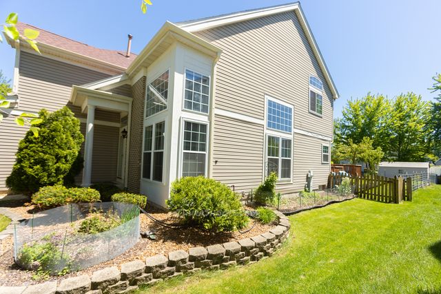3275 Grafton Lane, Aurora, IL 60502