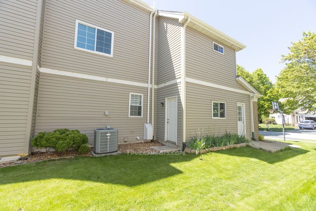 3275 Grafton Lane, Aurora, IL 60502