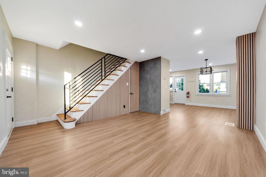 362 FAIRWAY TER, PHILADELPHIA, PA 19128 — photo 4