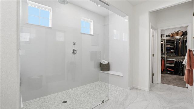 1003 Carson River Dr, Lincoln, CA 95648