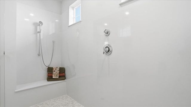 1003 Carson River Dr, Lincoln, CA 95648