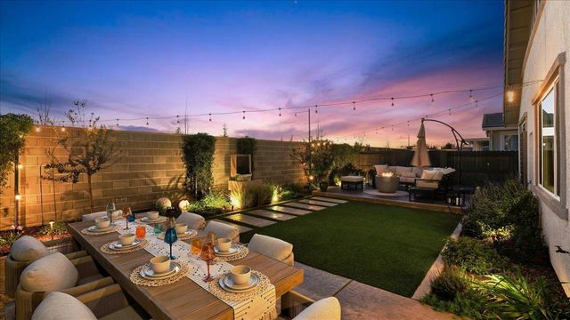1003 Carson River Dr, Lincoln, CA 95648