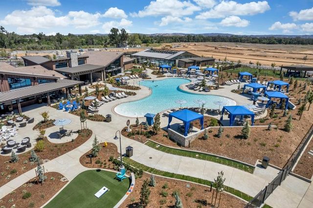 1003 Carson River Dr, Lincoln, CA 95648