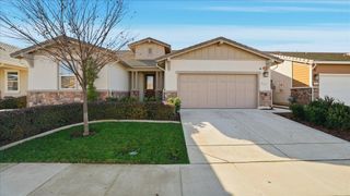 1003 Carson River Dr, Lincoln, CA 95648