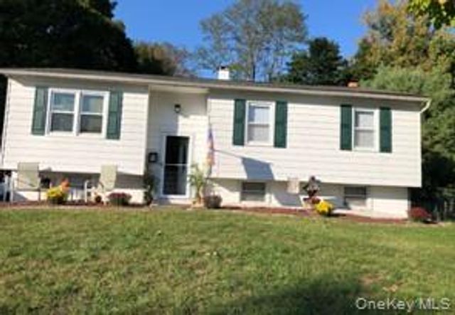 13 Glen Drive, Wappingers Falls, NY 12590