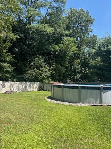 13 Glen Drive, Wappingers Falls, NY 12590