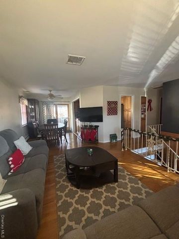 13 Glen Drive, Wappingers Falls, NY 12590