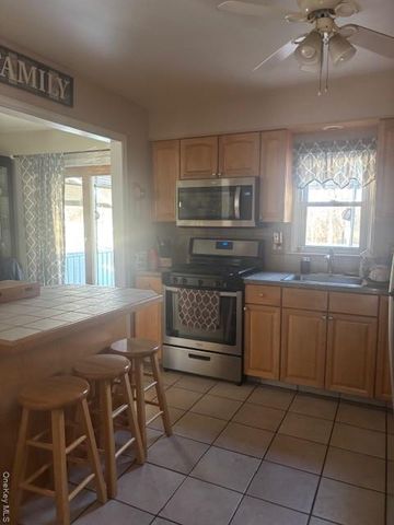 13 Glen Drive, Wappingers Falls, NY 12590