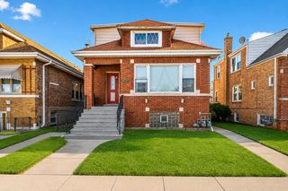 2649 N 74th Avenue, Elmwood Park, IL 60707