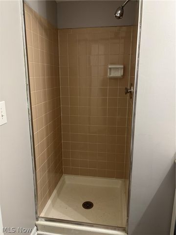 114 Timberlane Drive, Elyria, OH 44035