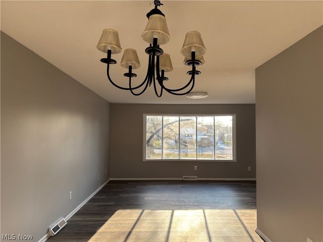 114 Timberlane Drive, Elyria, OH 44035