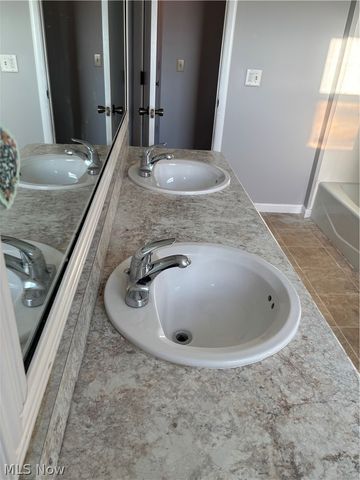 114 Timberlane Drive, Elyria, OH 44035