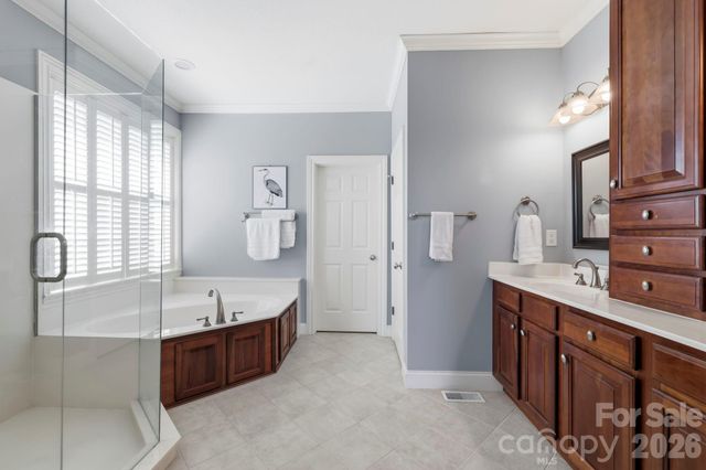 19 Thornapple Drive, Hendersonville, NC 28739