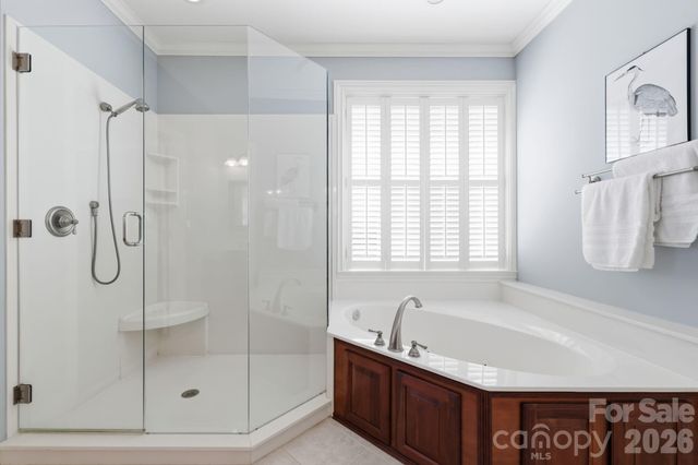 19 Thornapple Drive, Hendersonville, NC 28739