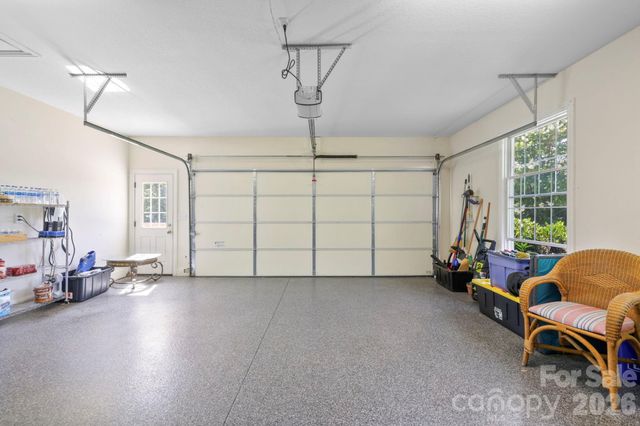 19 Thornapple Drive, Hendersonville, NC 28739