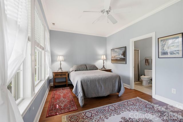 19 Thornapple Drive, Hendersonville, NC 28739