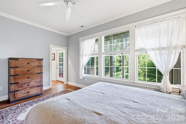 19 Thornapple Drive, Hendersonville, NC 28739