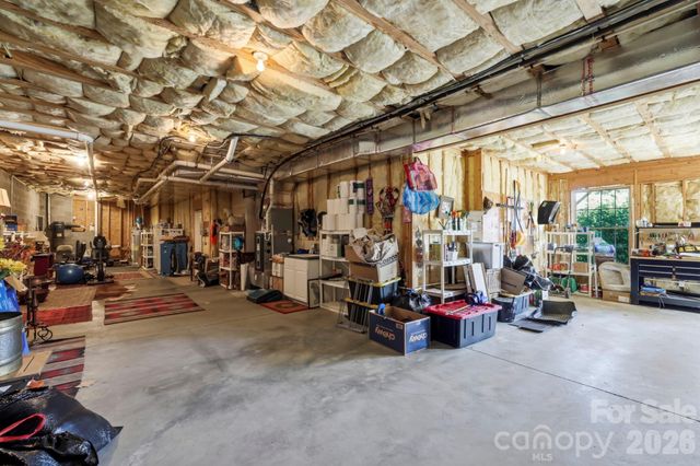 19 Thornapple Drive, Hendersonville, NC 28739