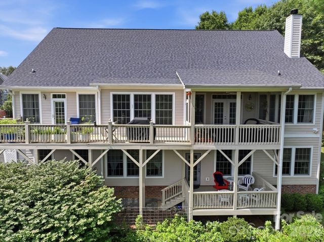 19 Thornapple Drive, Hendersonville, NC 28739