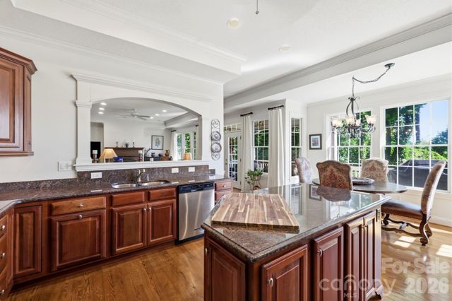 19 Thornapple Drive, Hendersonville, NC 28739
