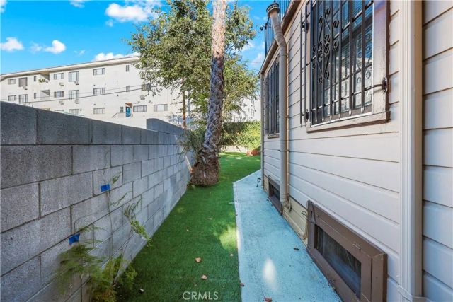 428 S HOOVER, Los Angeles, CA 90020