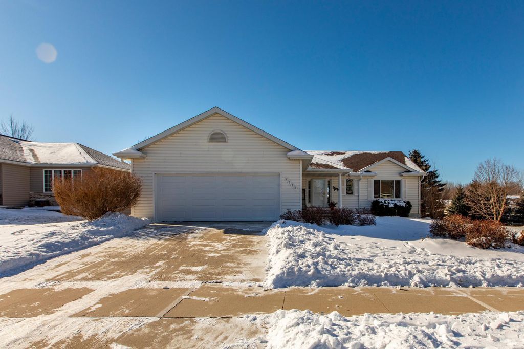 4418 4th Place NW, Rochester, MN 55901