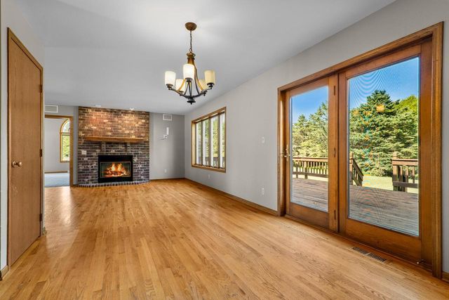 212 APPLE BLOSSOM LANE, Manitowoc, WI 54220