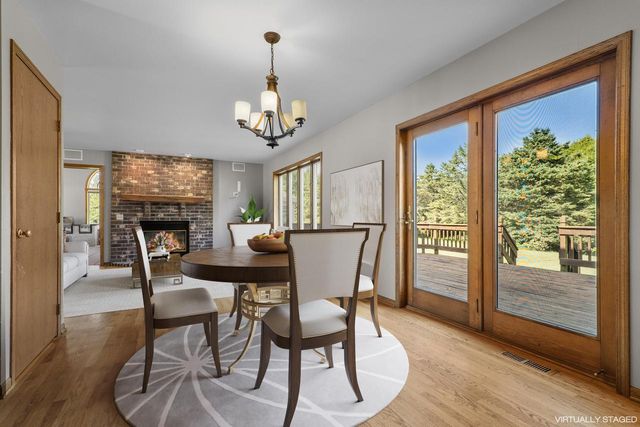 212 APPLE BLOSSOM LANE, Manitowoc, WI 54220