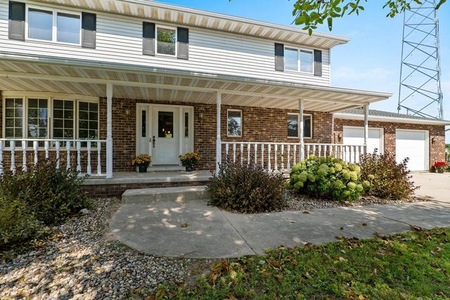 212 APPLE BLOSSOM LANE, Manitowoc, WI 54220