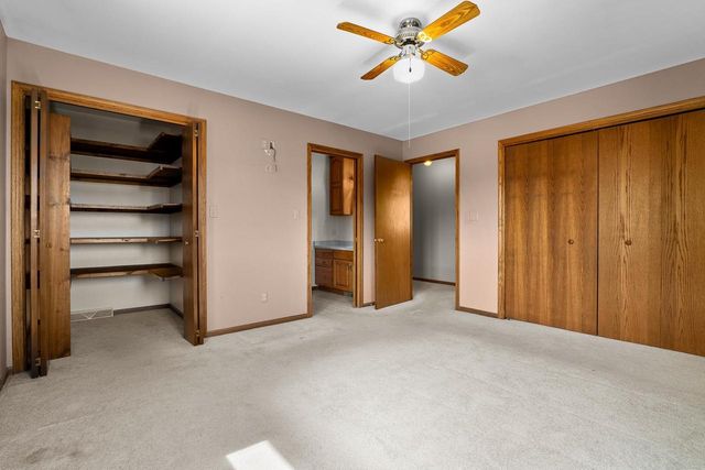 212 APPLE BLOSSOM LANE, Manitowoc, WI 54220