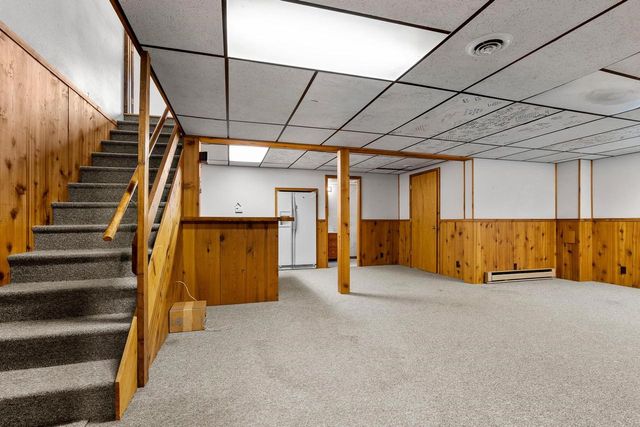 212 APPLE BLOSSOM LANE, Manitowoc, WI 54220