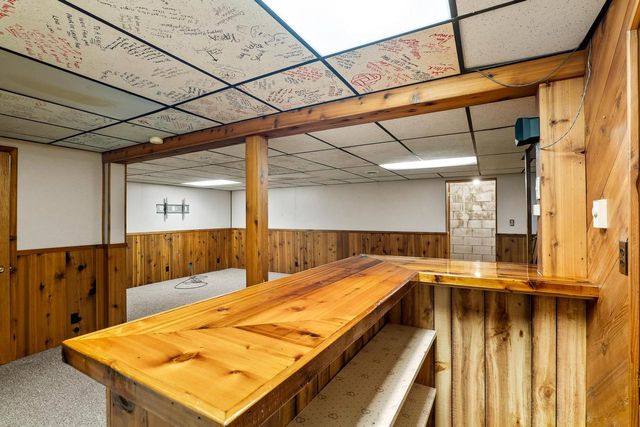 212 APPLE BLOSSOM LANE, Manitowoc, WI 54220