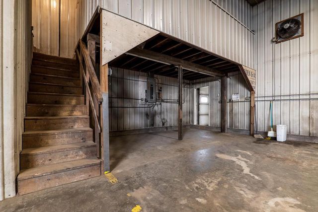 212 APPLE BLOSSOM LANE, Manitowoc, WI 54220