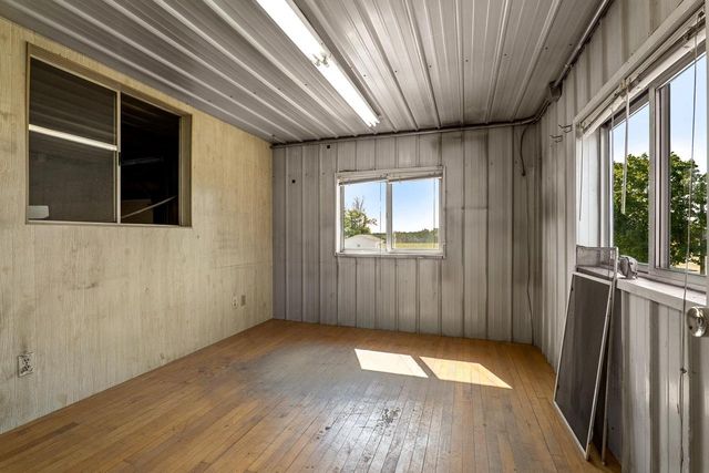 212 APPLE BLOSSOM LANE, Manitowoc, WI 54220