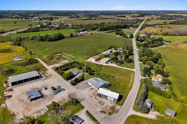 212 APPLE BLOSSOM LANE, Manitowoc, WI 54220