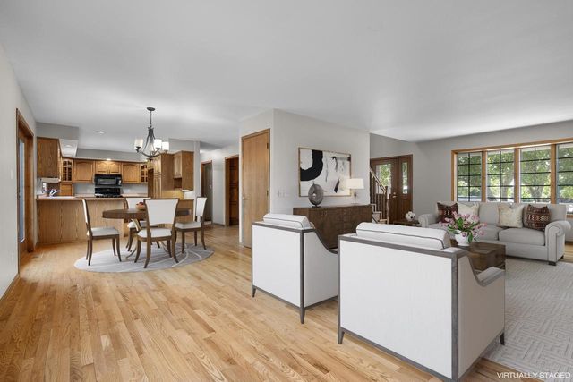 212 APPLE BLOSSOM LANE, Manitowoc, WI 54220