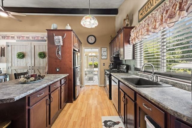 11 Longview Rd, Brockton, MA 02301