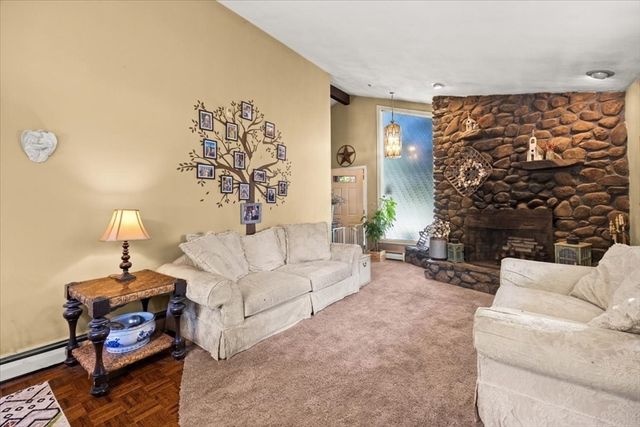 11 Longview Rd, Brockton, MA 02301