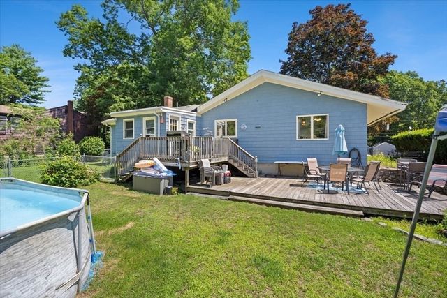 11 Longview Rd, Brockton, MA 02301