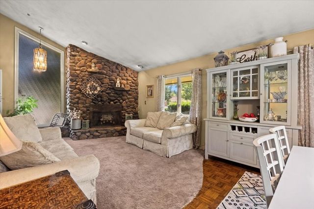 11 Longview Rd, Brockton, MA 02301