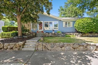 11 Longview Rd, Brockton, MA 02301