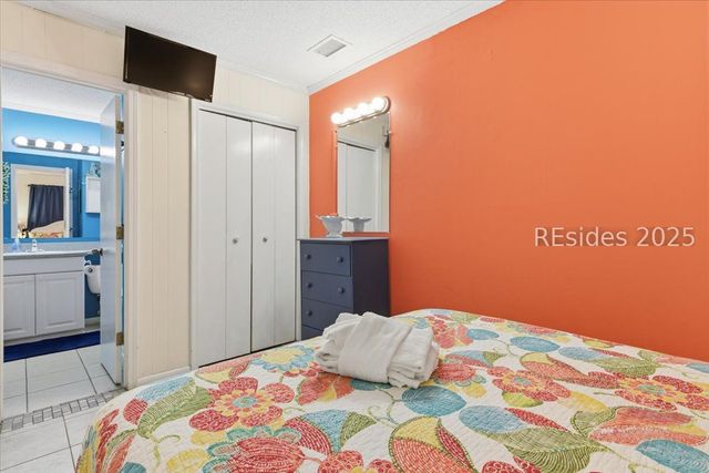 40 Folly Field Rd Apt C236, Hilton Head Island, SC 29928